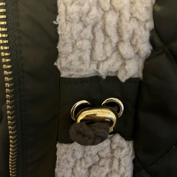 Guess: Faux Fur Lined Hooded  Jacket - Picture 9 of 13
